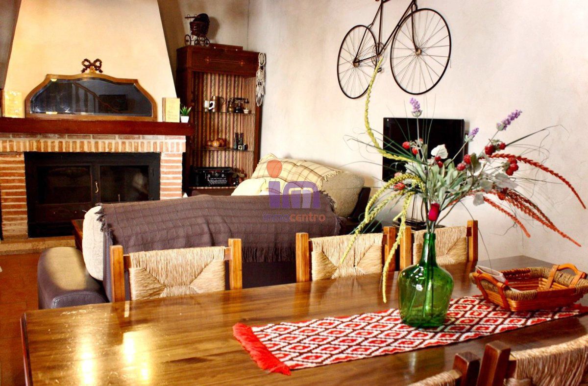 Bedroom of Houses for sale in San Carlos del Valle