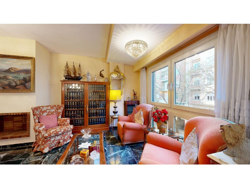 Living room of Flat for sale in  Valencia Capital  with Air Conditioner, Oven and Washing machine