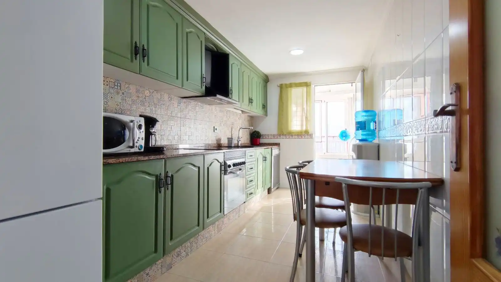 Kitchen of Flat for sale in Elche / Elx  with Air Conditioner, Heating and Storage room
