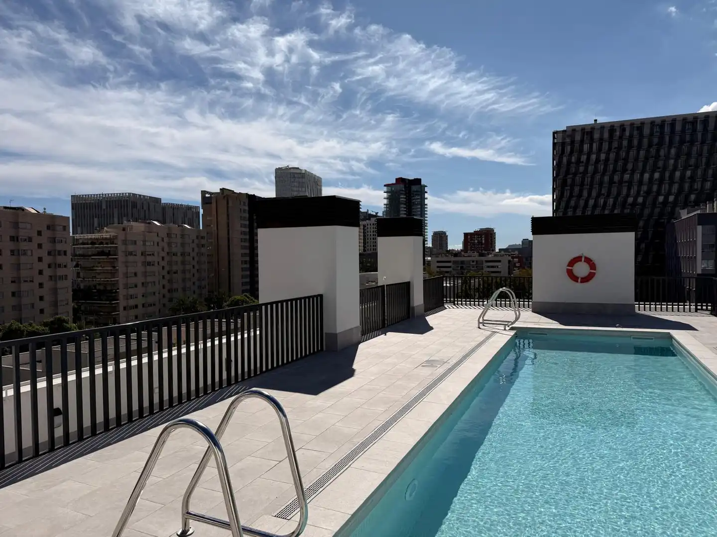 Piscina de Pis de lloguer en Sant Adrià de Besòs amb Aire condicionat, Calefacció i Parquet