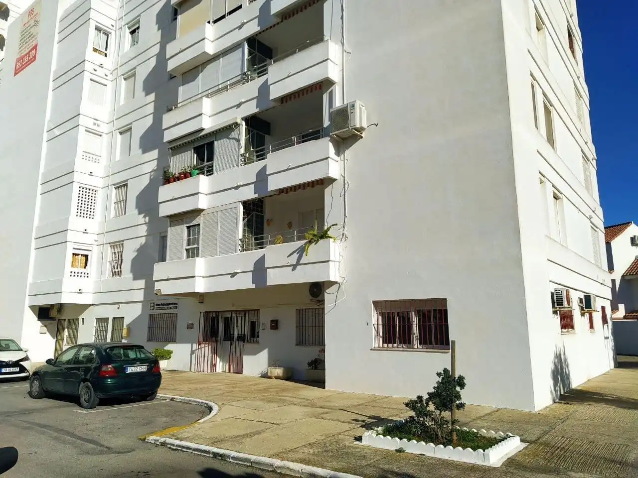 Vista exterior de Local en venta en El Puerto de Santa María