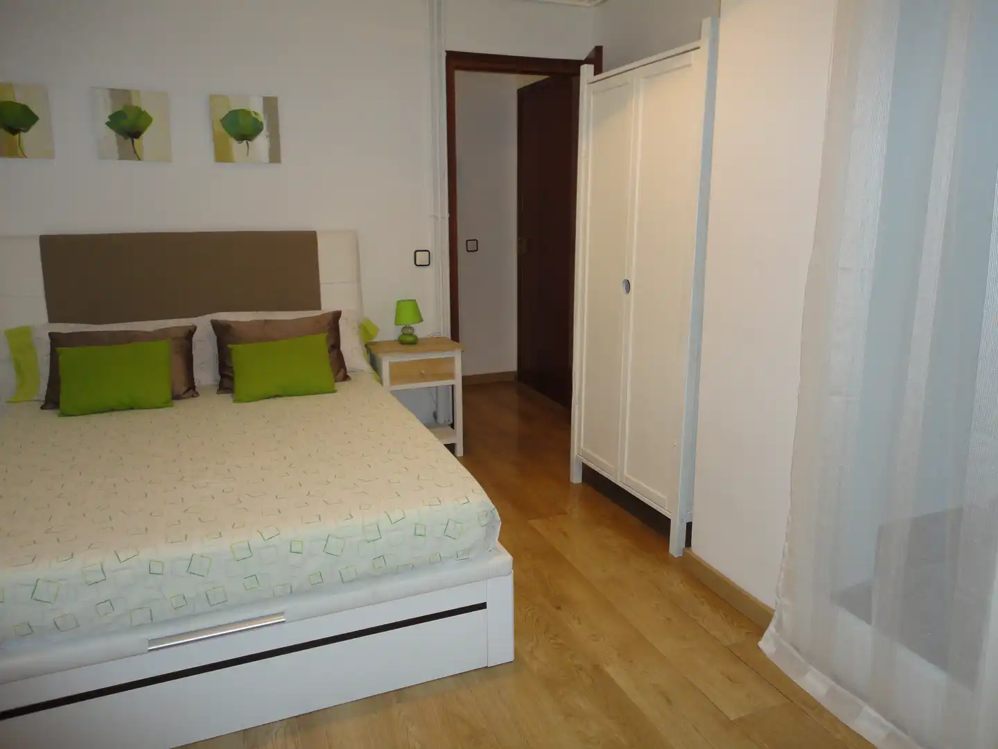 Bedroom of Apartments for rent in Girona  with Heating