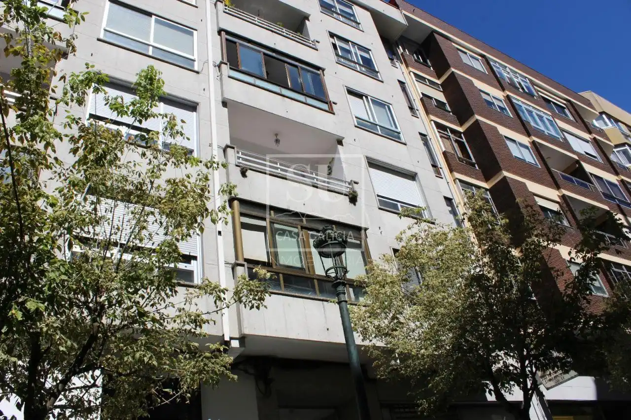 Pis amb terrassa en venda a Centro Urbano