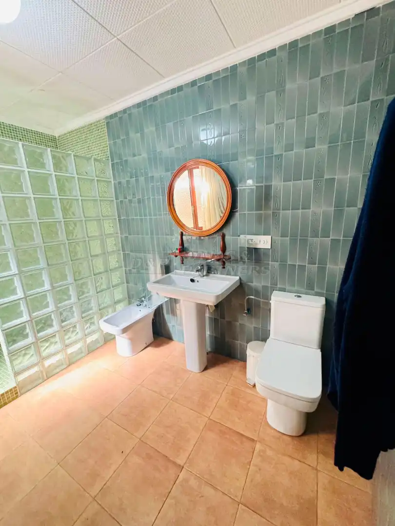 Baño de Edificio en venta en El Pinós / Pinoso