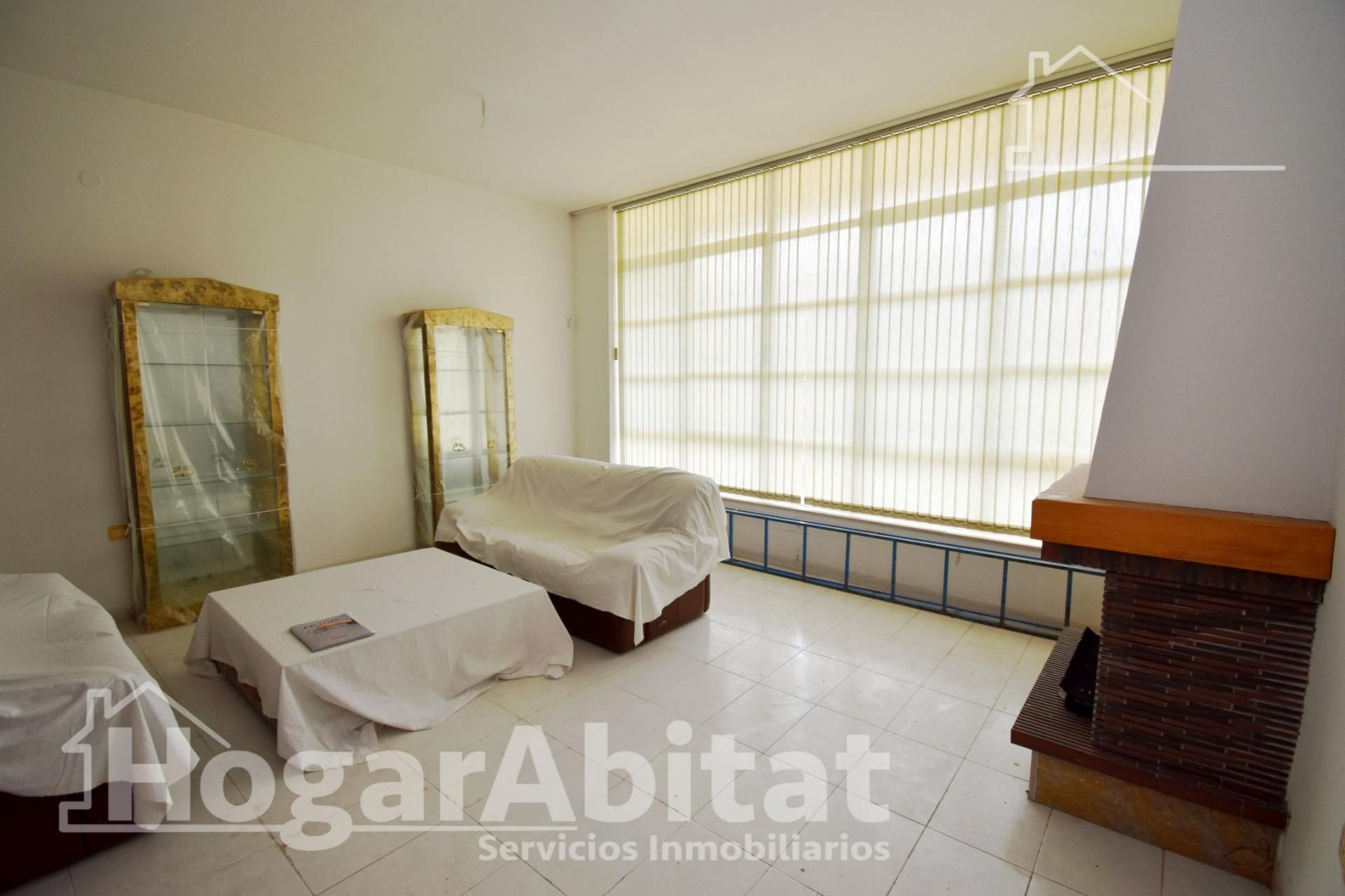 Sala de estar de Casa adosada en venta en Burriana / Borriana con Jardín privado, Terraza y Alarma