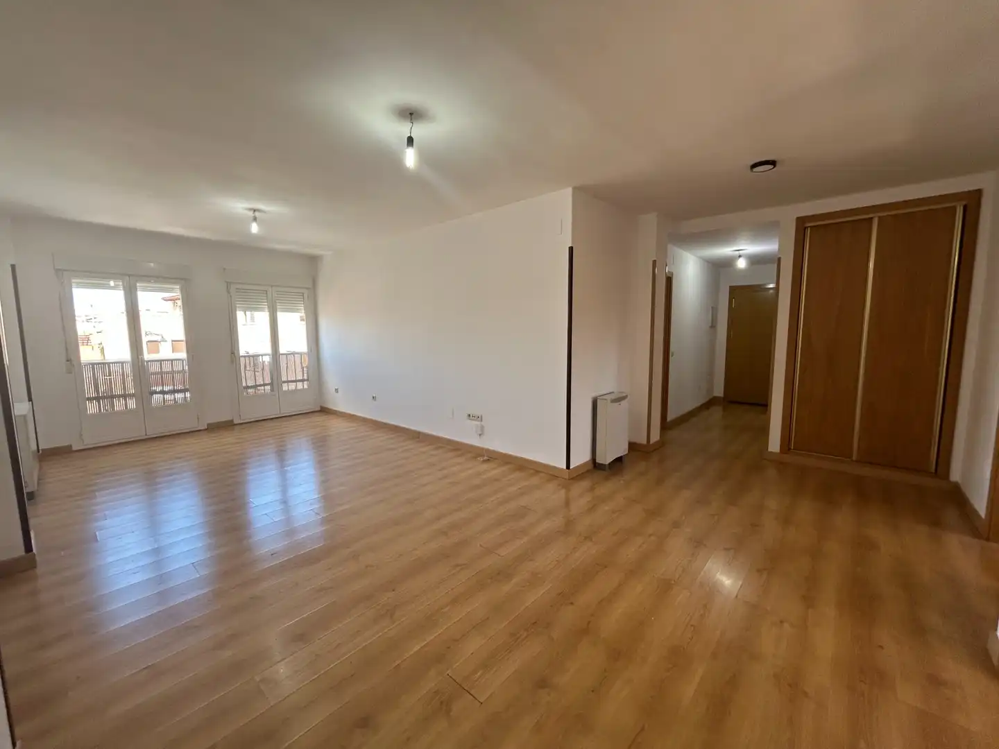 Sala d'estar de Pis en venda en Navas del Rey amb Calefacció, Traster i Forn