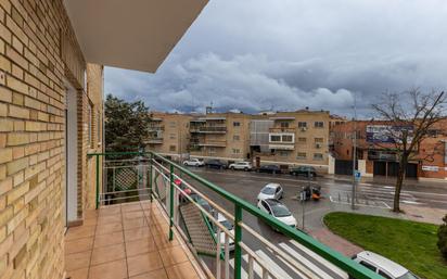 Exterior view of Flat for sale in  Madrid Capital  with Heating, Terrace and Alarm