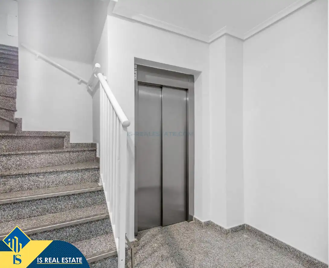 Apartament amb terrassa en venda a Centro, imagen 23