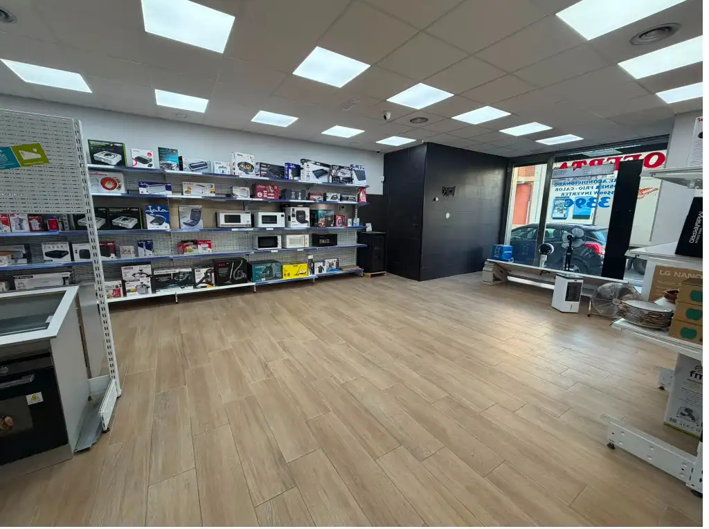 Local comercial en venda a Vilamarxant, imagen 2