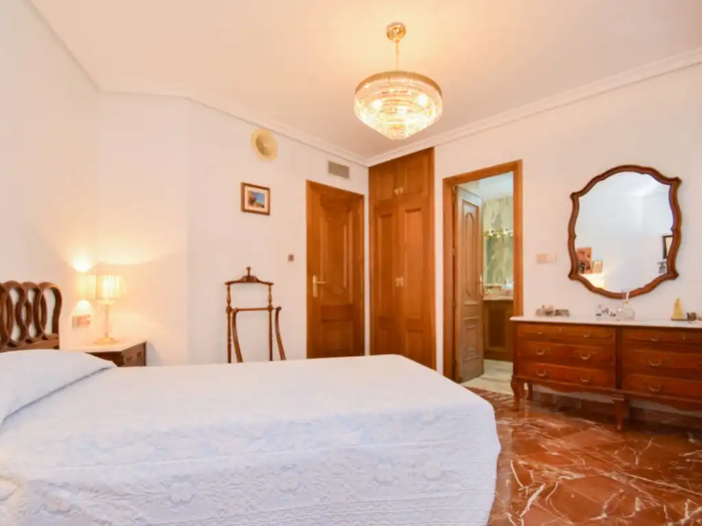 Bedroom of Flat for sale in Granada  with Heating