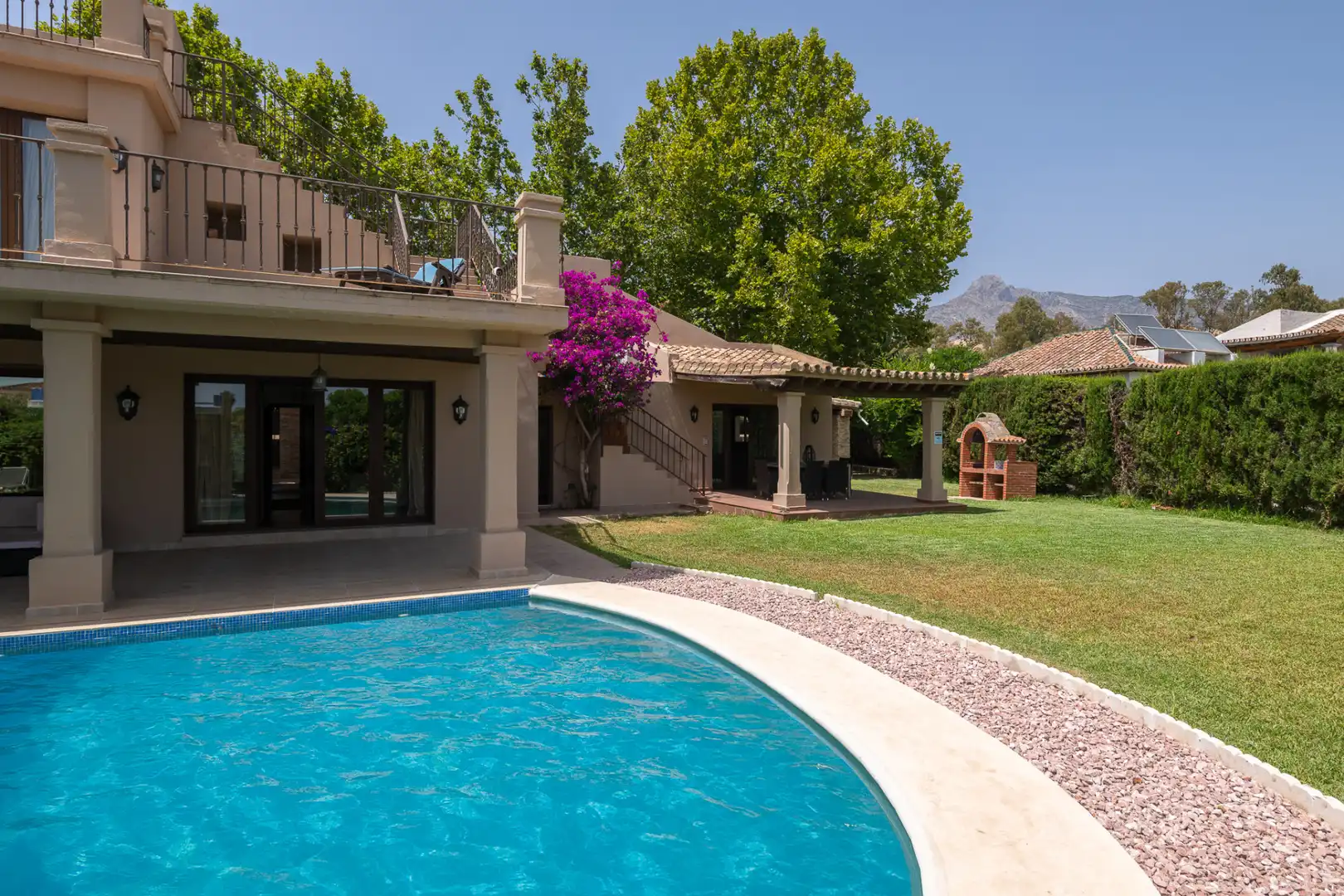 Casa con piscina en venta en Milla de Oro, imagen 9
