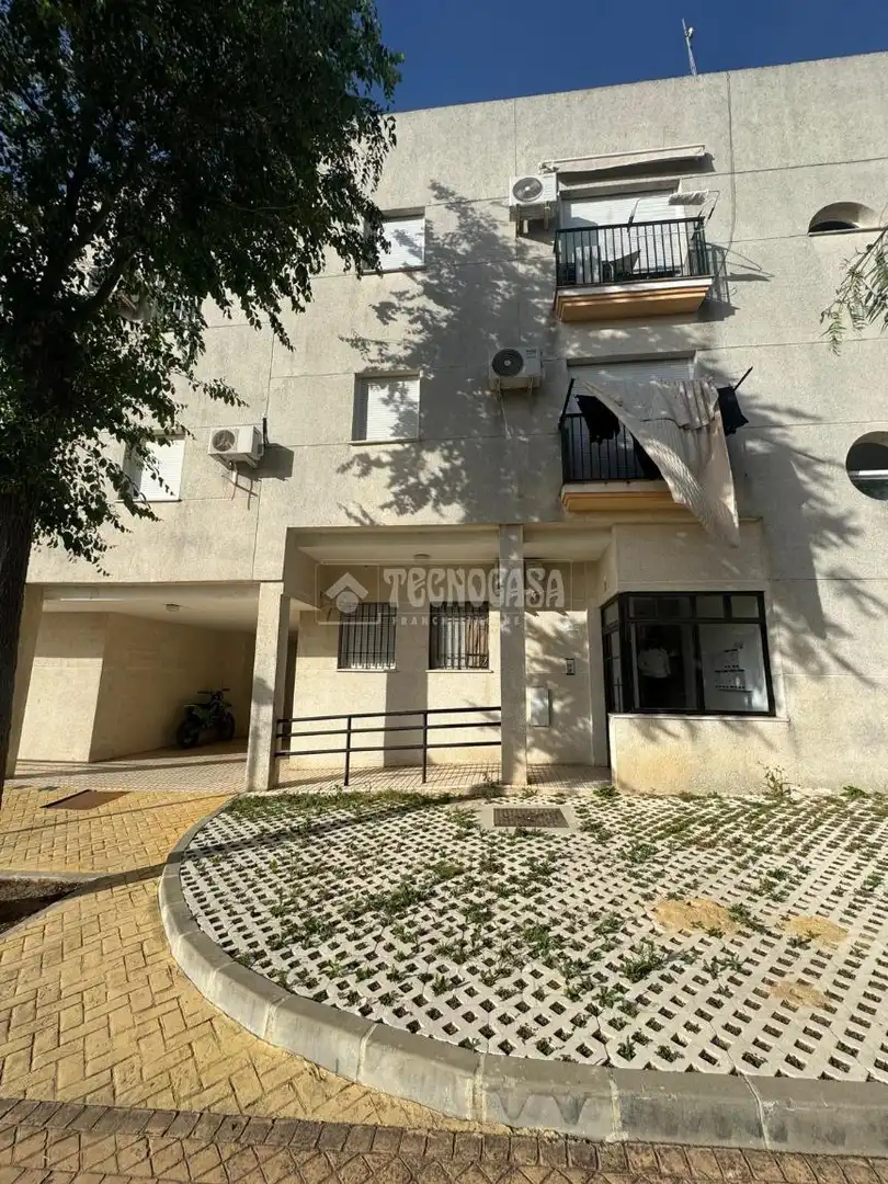 Vista exterior de Pis en venda en Villamartín
