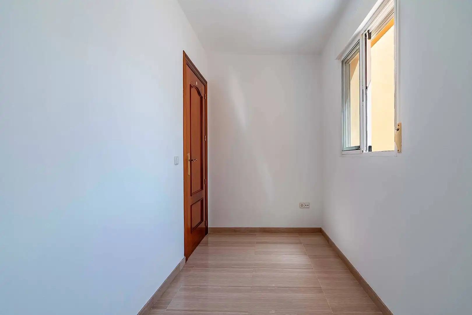 Dormitori de Àtic en venda en Almería amb Aire condicionat, Calefacció i Terrassa