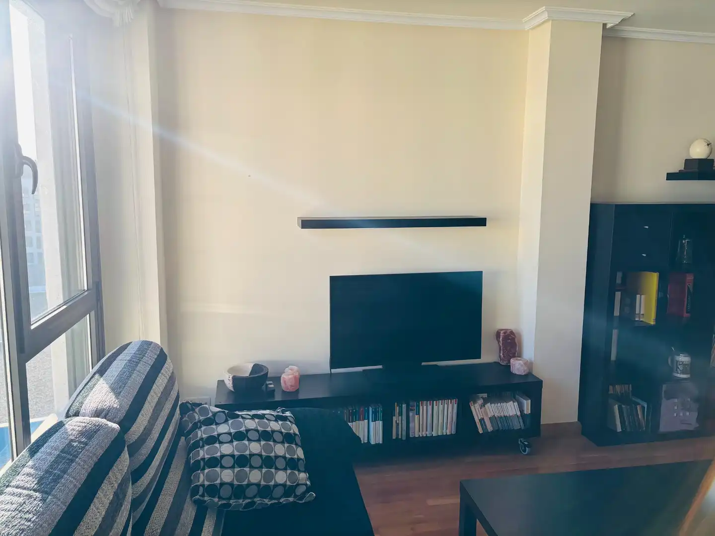 Sala d'estar de Pis en venda en Burgos amb Calefacció, Moblat i Forn