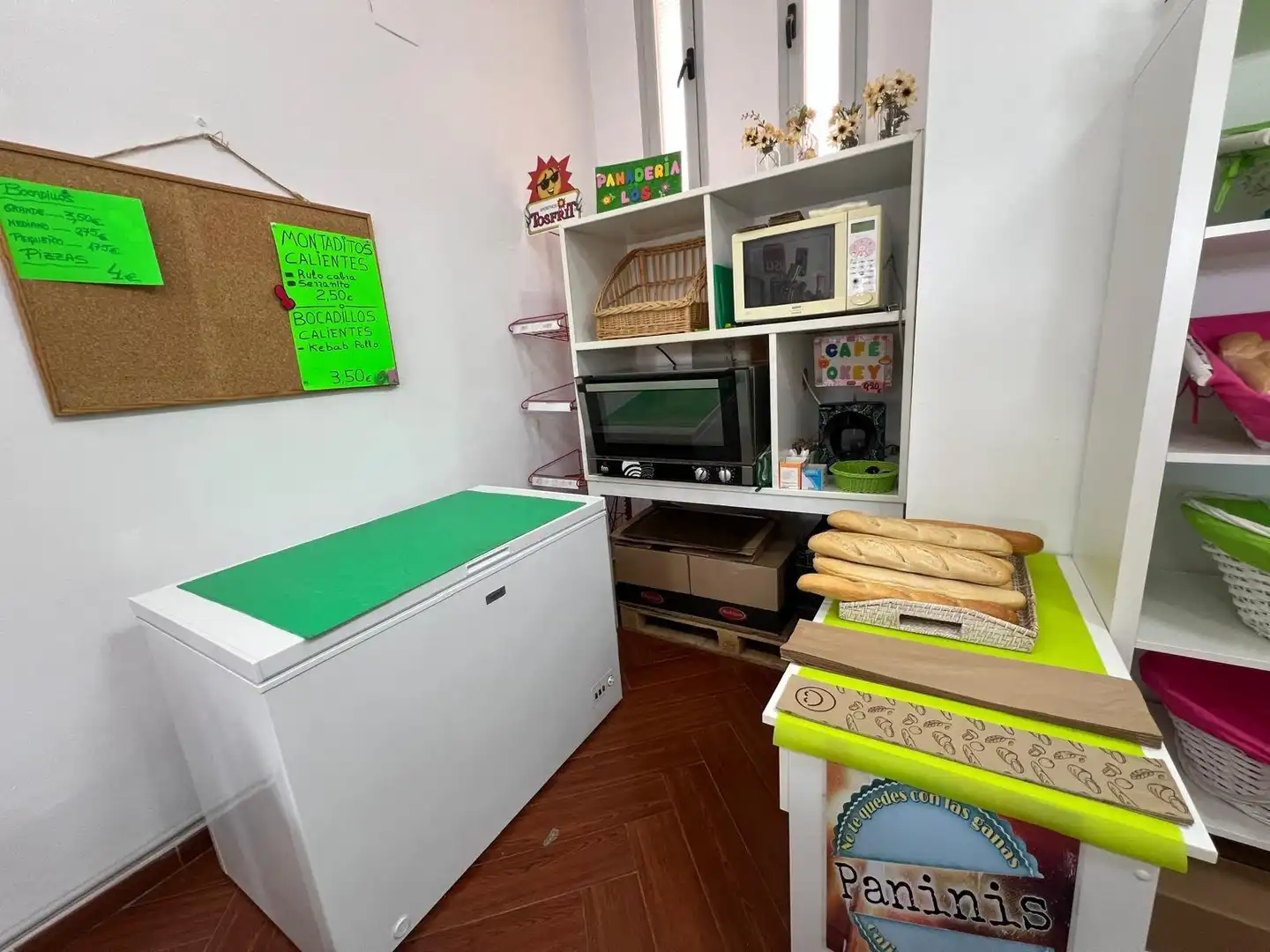 Cocina de Local en traspaso en Cáceres