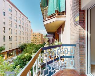 Balcony of Apartment for sale in  Barcelona Capital  with Air Conditioner and Terrace