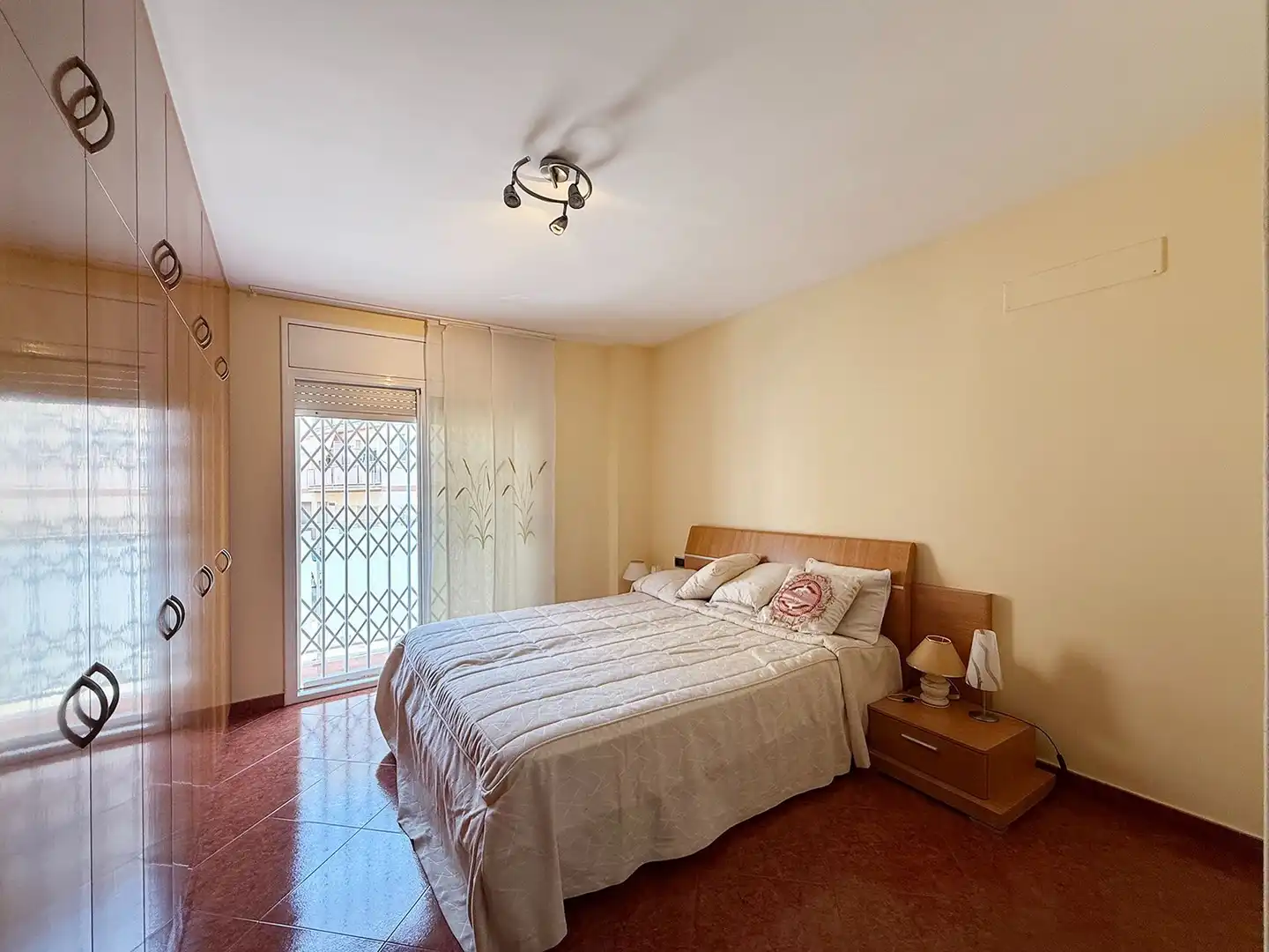 Dormitori de Casa adosada en venda en Sant Pere de Ribes amb Aire condicionat, Calefacció i Jardí privat
