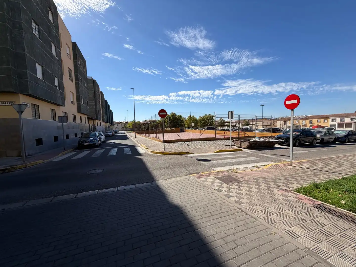 Vista exterior de Pis en venda en Dos Hermanas
