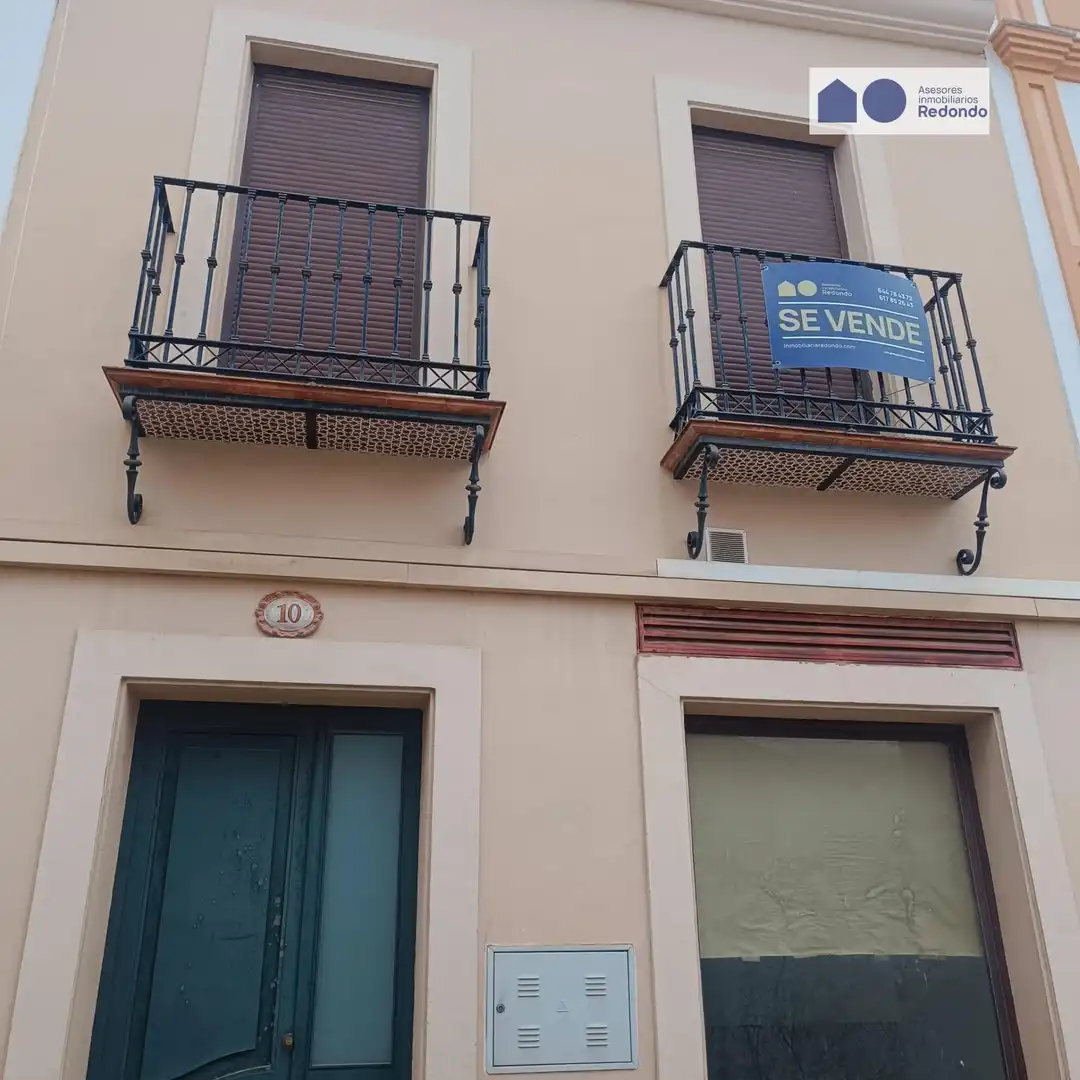 Vista exterior de Pis en venda en La Palma del Condado