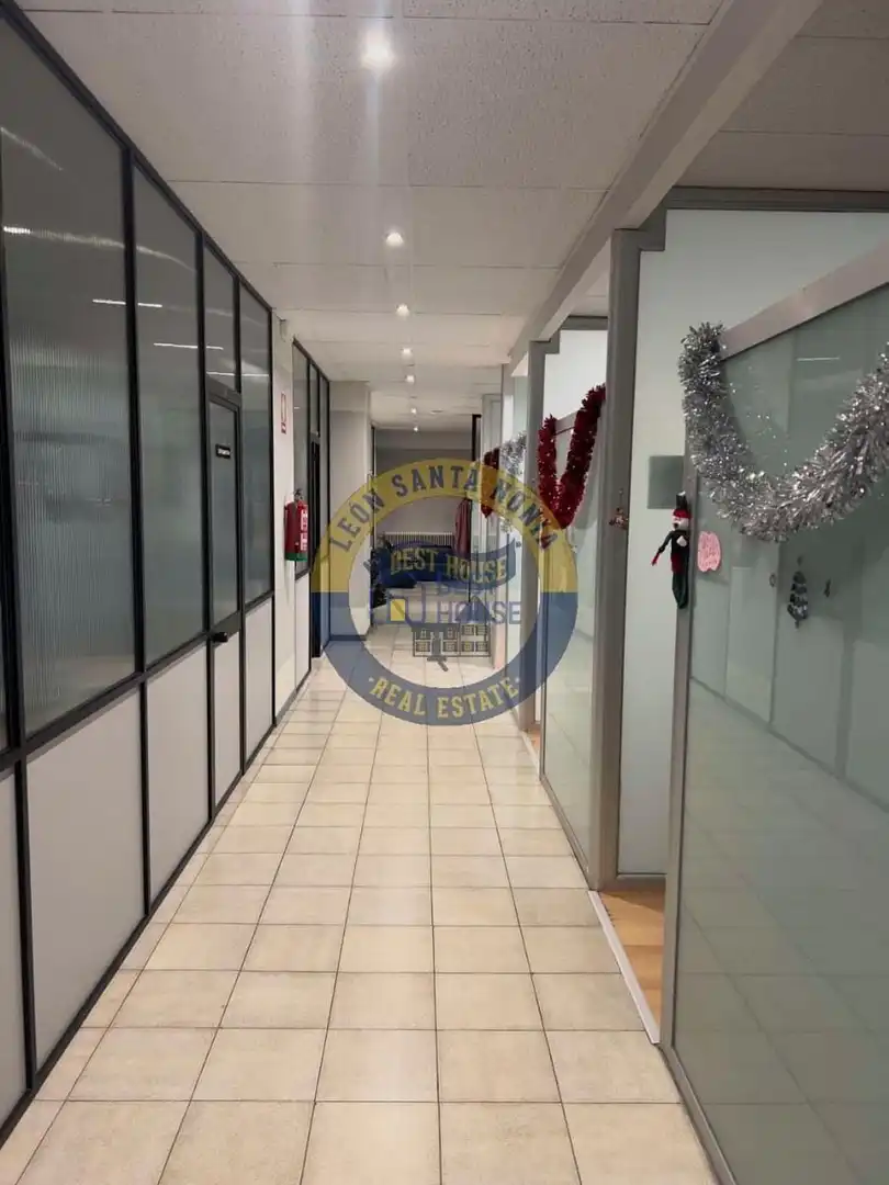 Business premises for sale in San Claudio - La Chantría, imagen 7