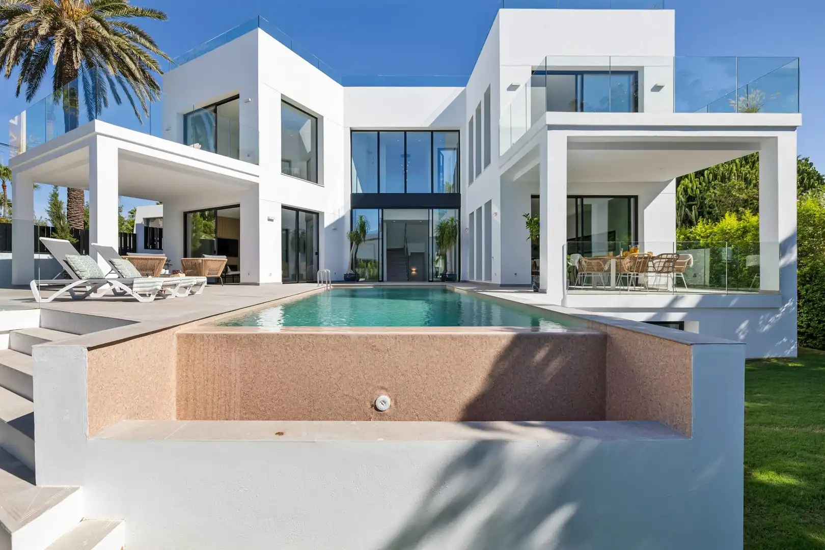 Chalet con piscina en venta en Elviria - Cabopino, imagen 33