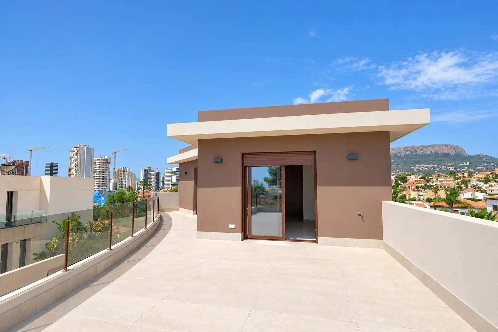 Chalet con piscina en venta en Marisol Park - Ortembach - Los Almendros, imagen 43