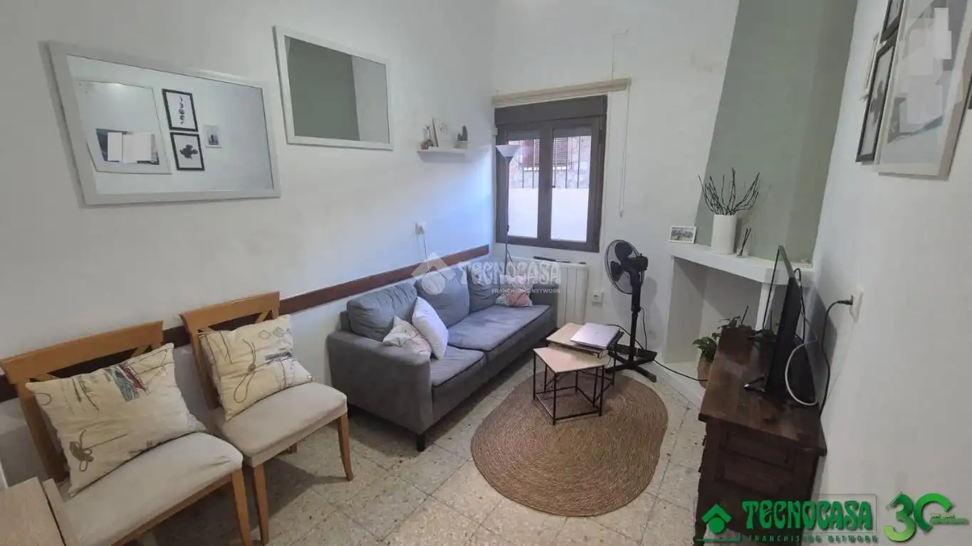 Sala d'estar de Casa adosada en venda en Arenas de San Pedro