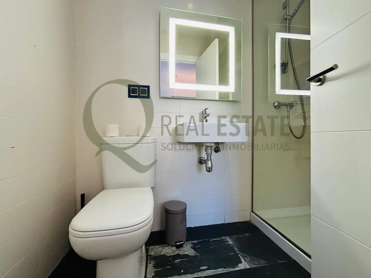 Bathroom of Houses for sale in Mutxamel  with Air Conditioner, Heating and Private garden