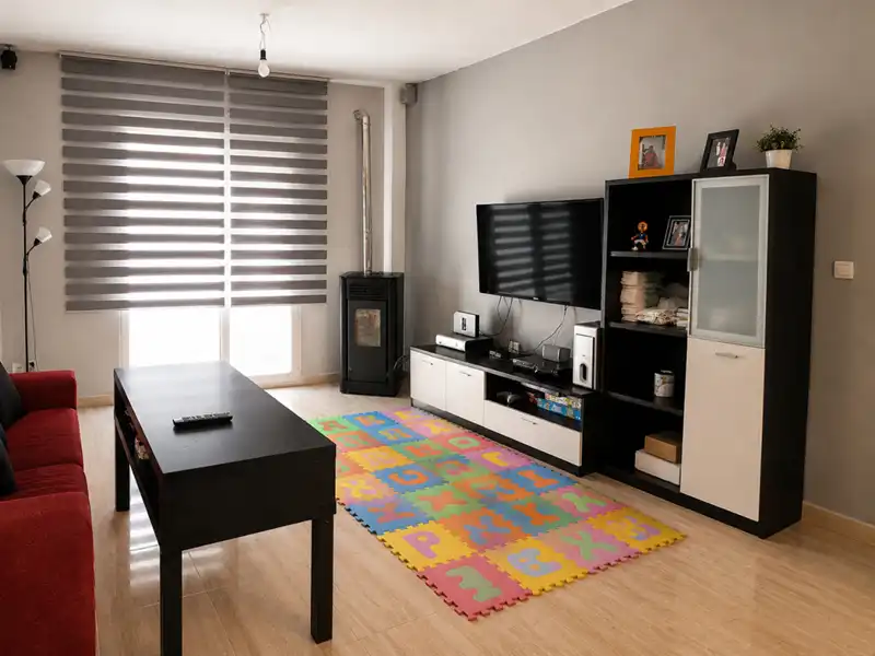 Sala d'estar de Pis en venda en Las Gabias amb Calefacció i Traster
