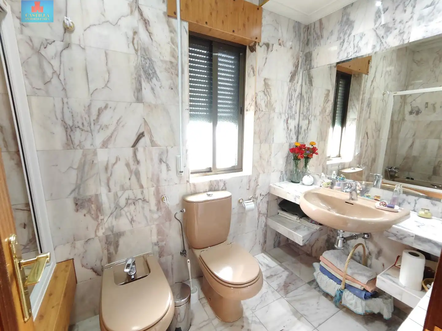 Baño de Casa o chalet en venta en Ávila con Calefacción, Terraza y Trastero