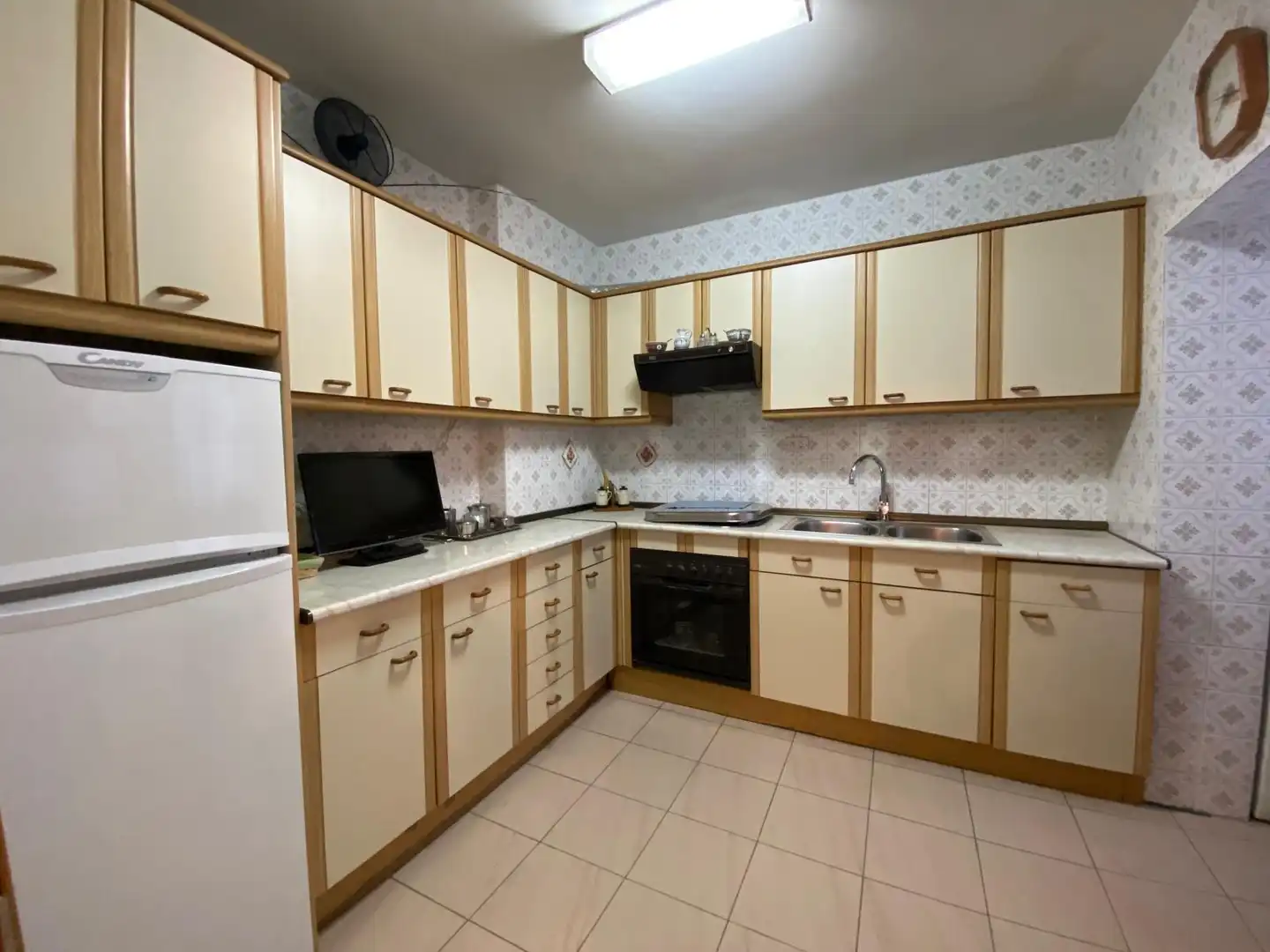 Cocina de Piso en venta en Madrid con Terraza, Amueblado y Horno