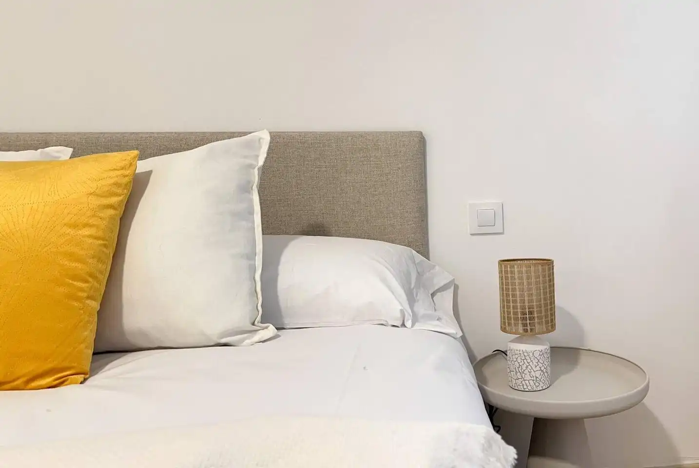 Schlafzimmer von Wohnung zur Miete in Centre - Sant Josep - Sanfeliu