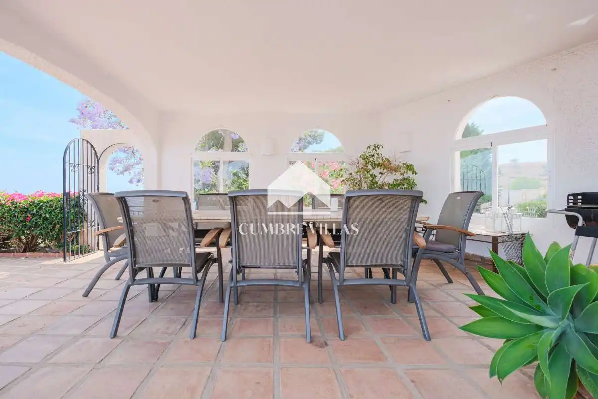 Terrassa de Casa o xalet en venda en Salobreña amb Jardí privat, Terrassa i Piscina comunitària