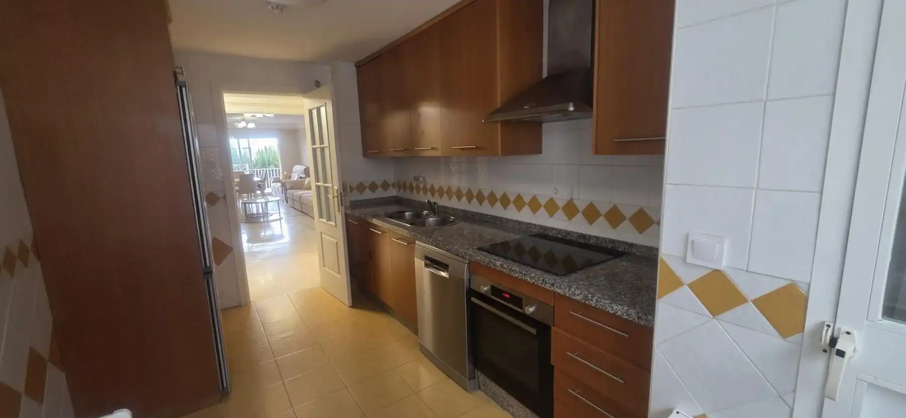 Küche von Wohnung zum Verkauf in Marbella mit Klimaanlage, Terrasse und Balkon