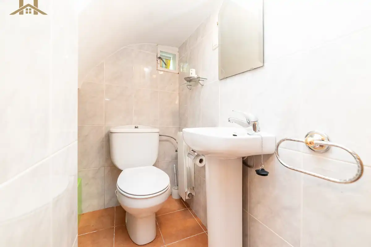 Bathroom of Detached homes for sale in Cadalso de los Vidrios  with Heating and Private garden