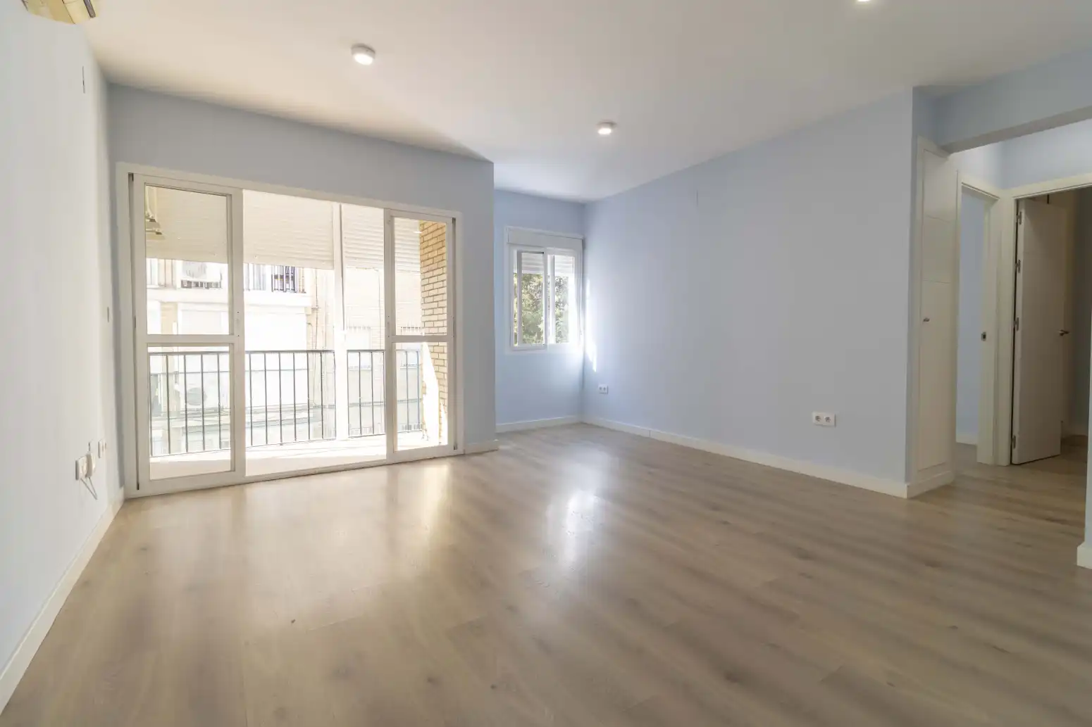 Living room of Flat for sale in Sevilla  with Terrace