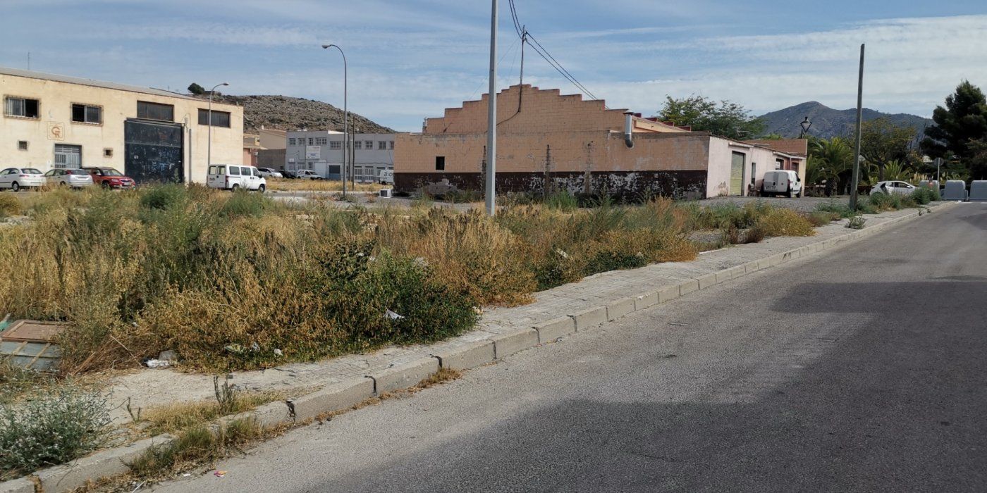Vista exterior de Residencial en venda en Elda