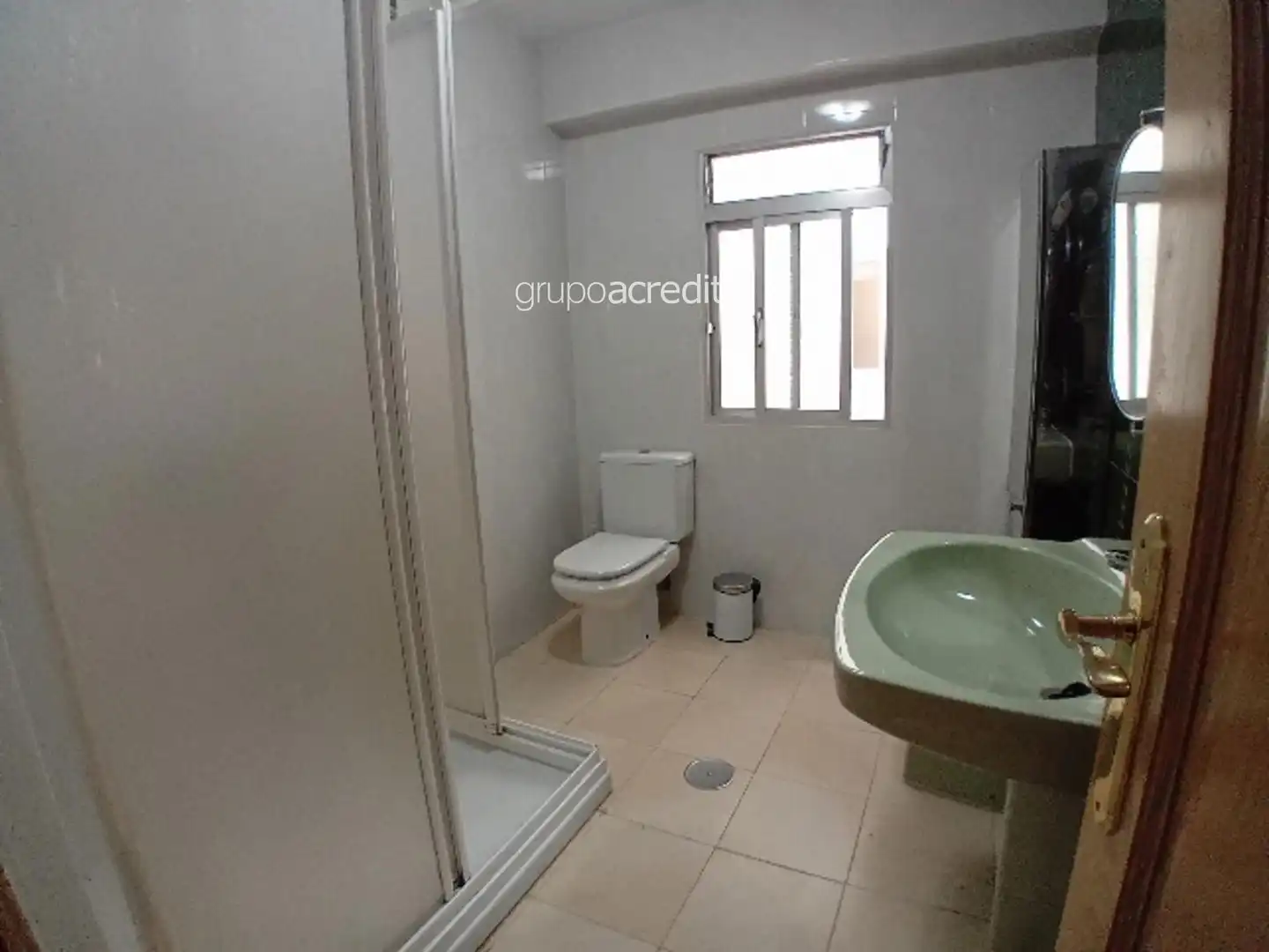 Baño de Piso en venta en Santiago de Compostela  con Calefacción y Parquet