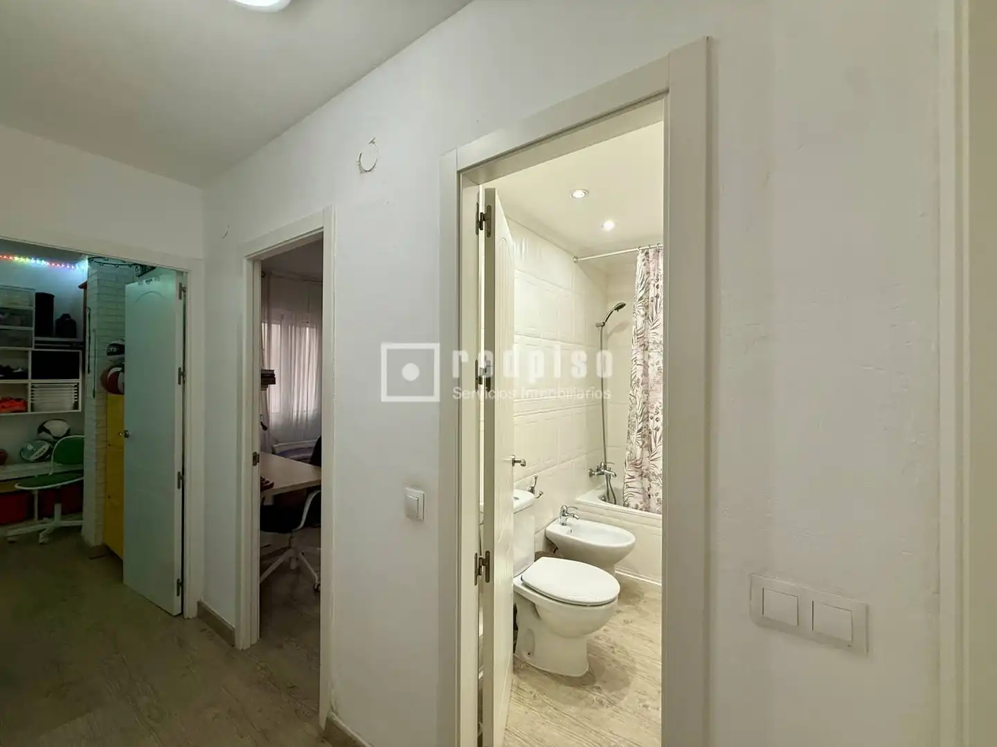 Bedroom of Flat for sale in Málaga