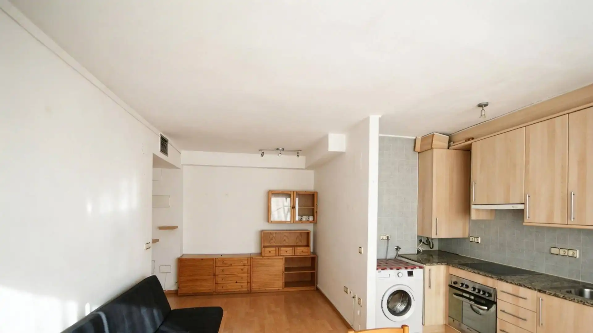 Kitchen of Flat for sale in Sant Pere Pescador  with Air Conditioner, Parquet flooring and Terrace
