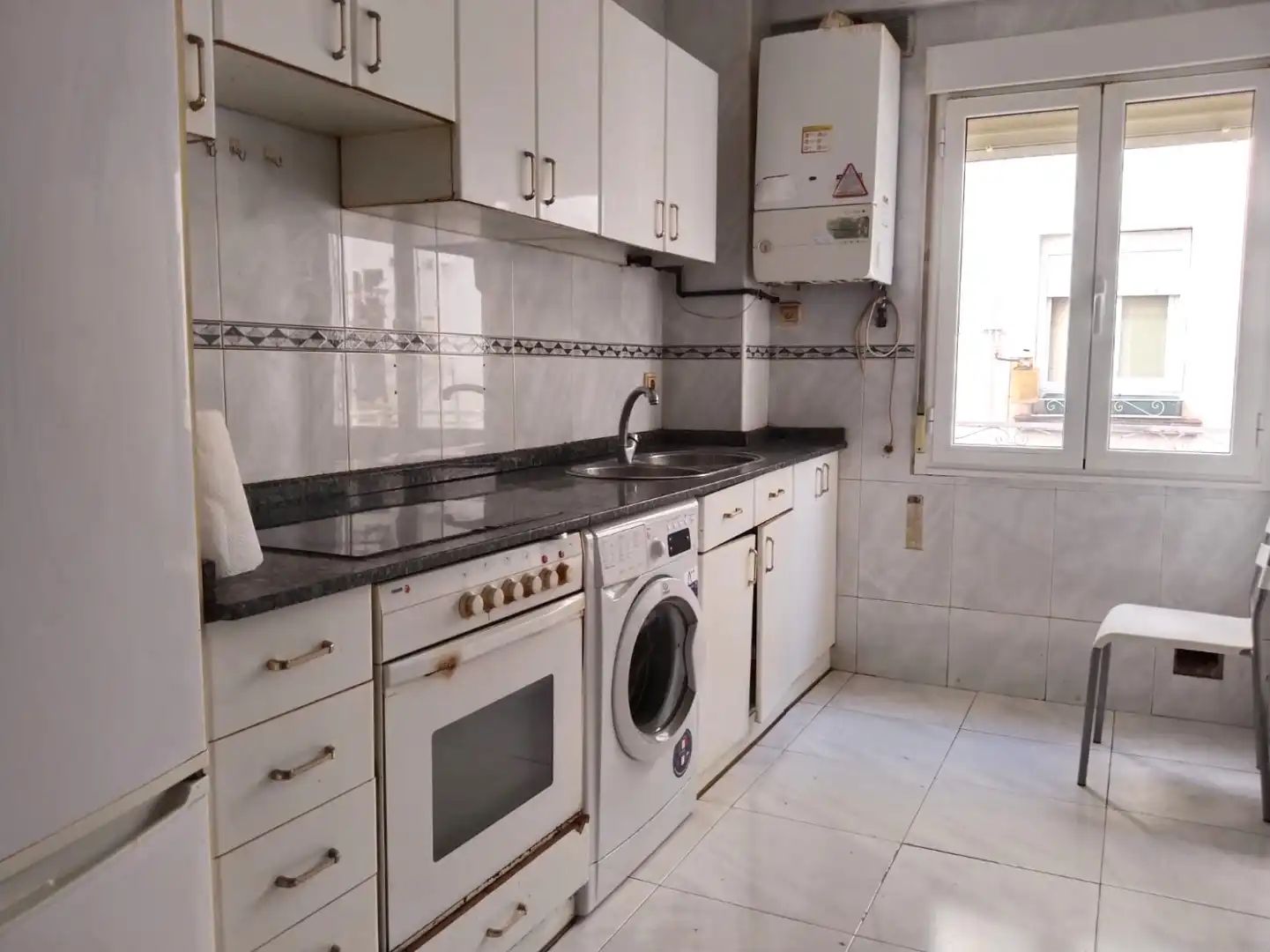 Küche von Wohnung zum Verkauf in  Logroño mit Heizung und Möbliert