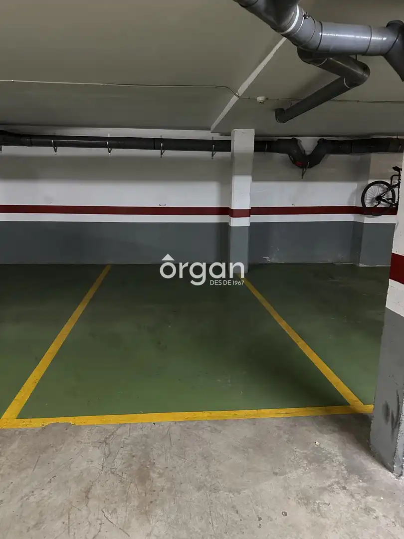 Parking de Piso en venta en Coll Favà