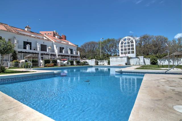 Casa adosada en Venta en Calle Churrruca en Castillo Sohail - Myramar