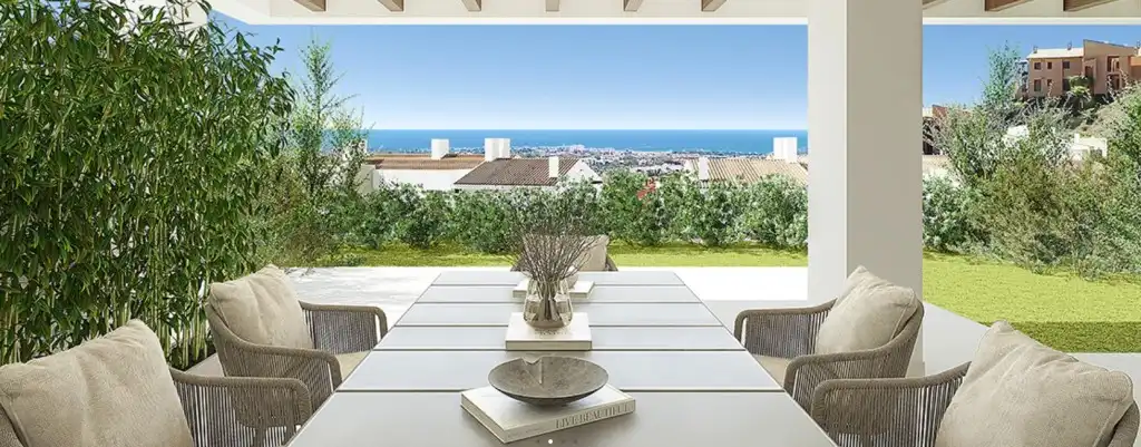 Penthouse with pool for sale in Benahavís pueblo
