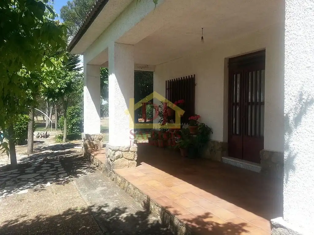 Residencial en venta en Calle Ur-3, Parada de Arriba