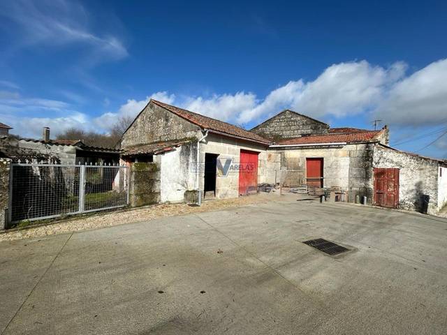 Casa-chalet en Venta en Sandiás