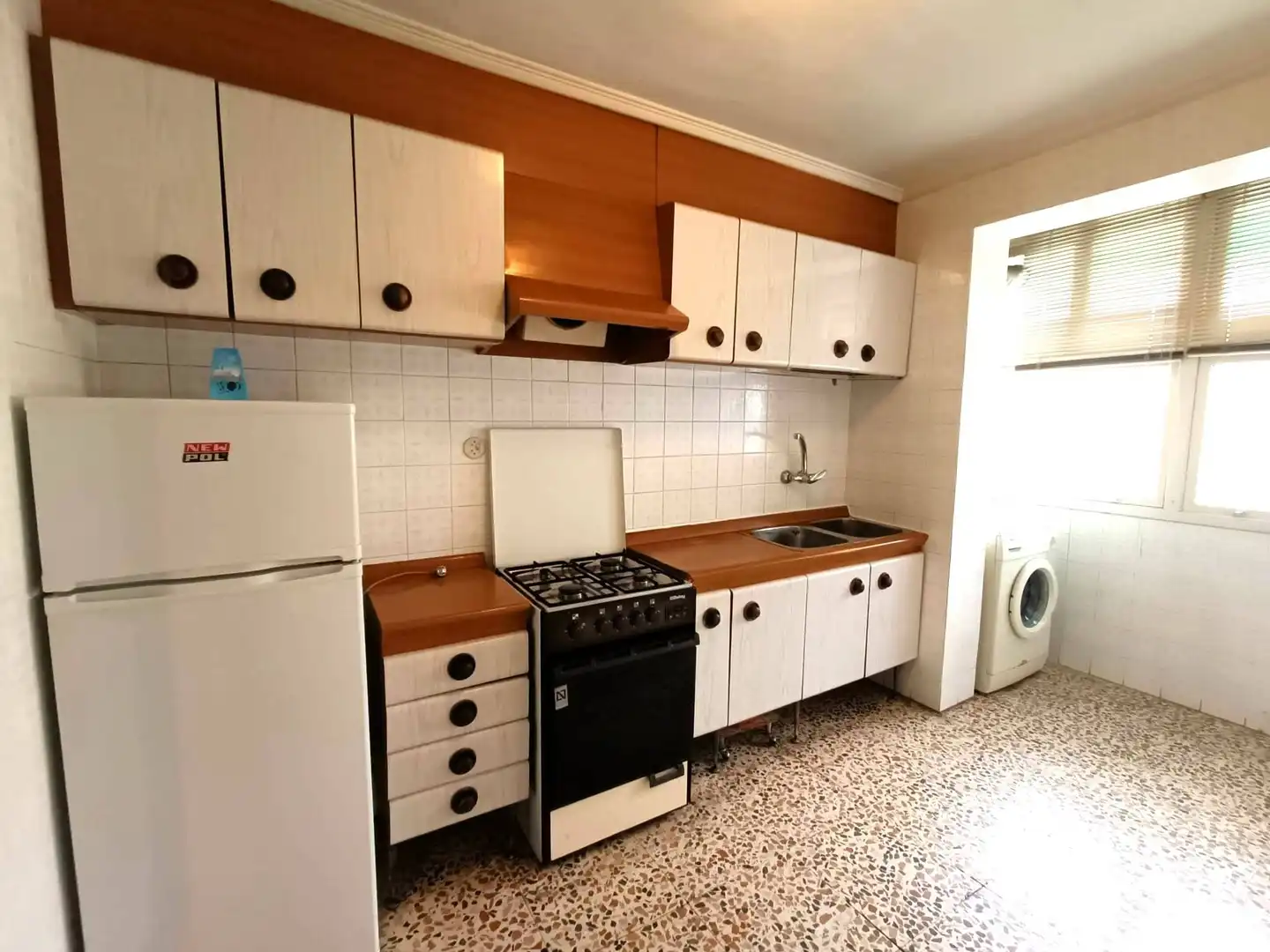 Kitchen of Flat for sale in Alicante / Alacant  with Terrace and Balcony