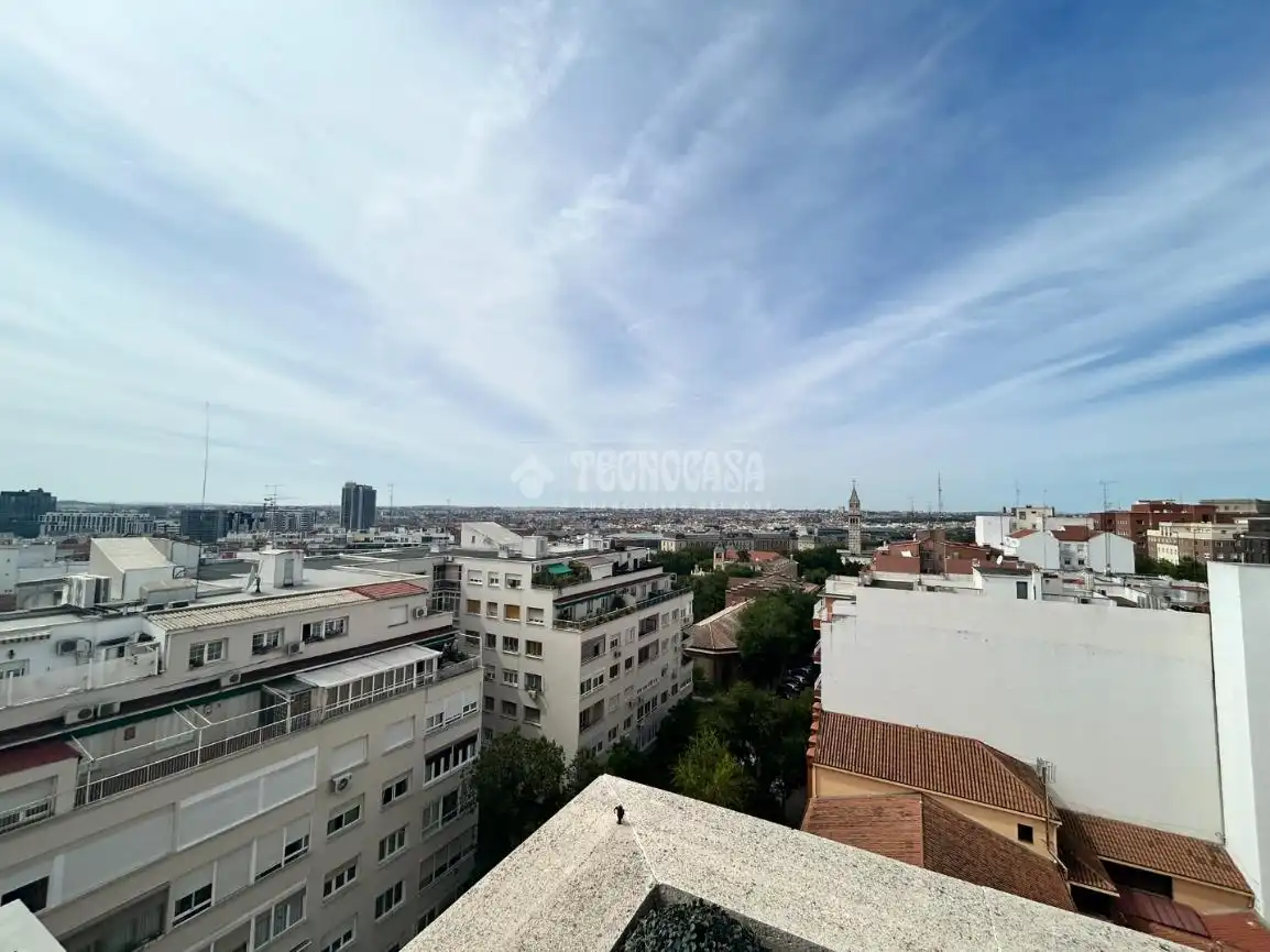 Vista exterior de Ático en venta en Madrid con Aire acondicionado, Calefacción y Terraza