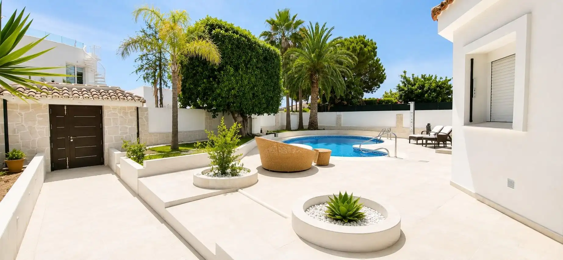 Terrassa de Casa o xalet en venda en Marbella amb Aire condicionat, Calefacció i Jardí privat