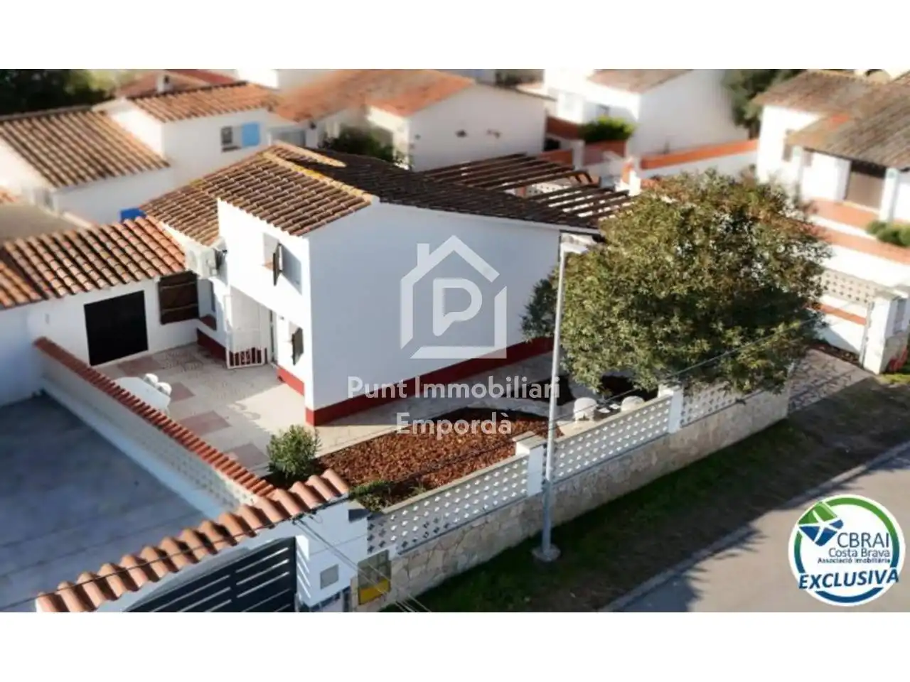 Vista exterior de Casa o xalet en venda en Roses amb Aire condicionat, Calefacció i Parquet